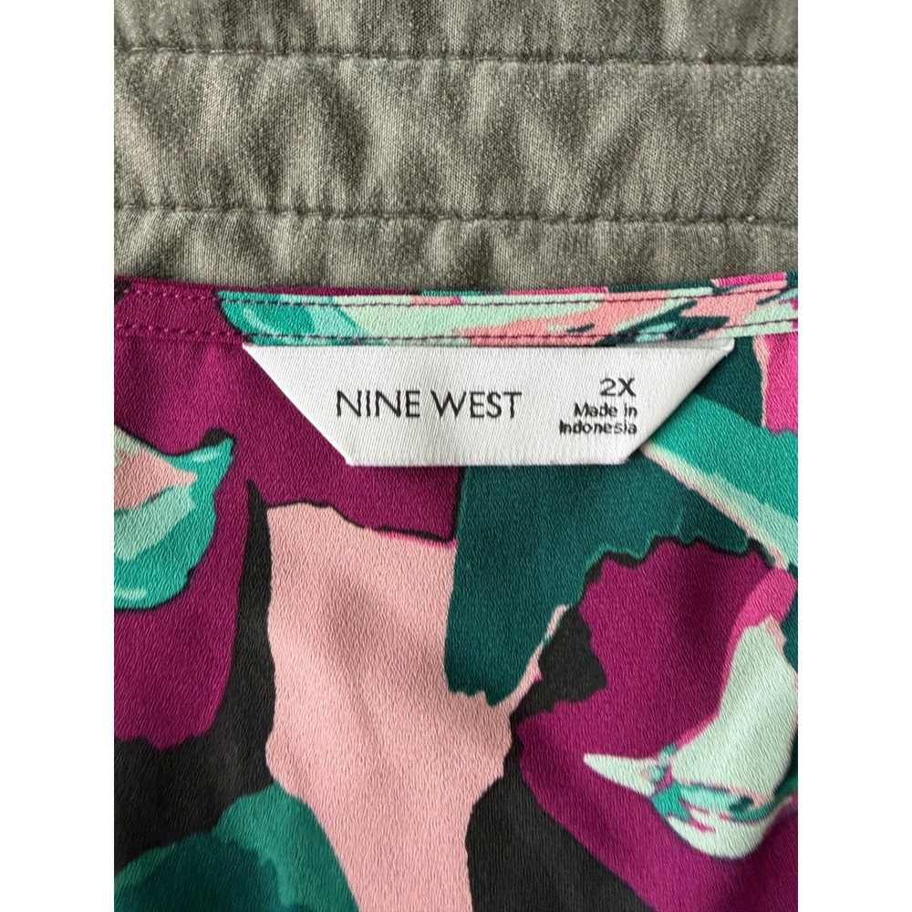 Nine West Womens 2X Abstract Floral Sleeveless V-Neck Blouse Magenta Teal Pink - Picture 3 of 9